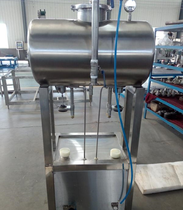 SUS304 Auto/manual beer filling machine hot sell in Romania from Chinese factory 